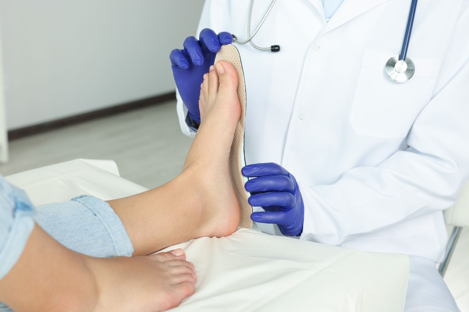 Medical Shoes in UAE by professionals at Dynamic Medical Equipment Center